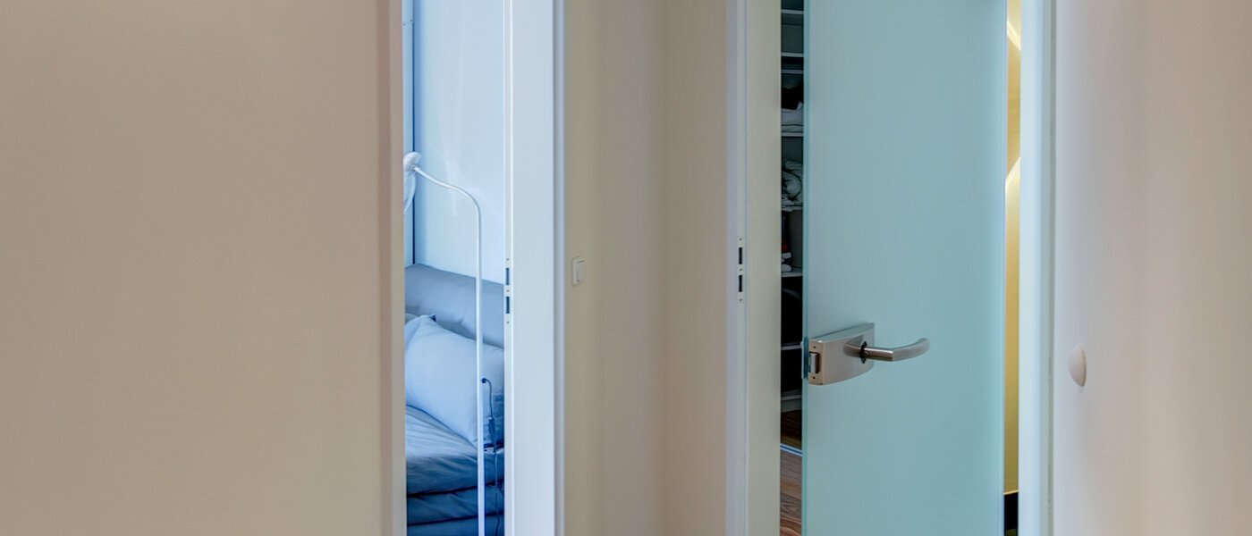 マンション München Olympiadorf 05 玄関入り口 3688