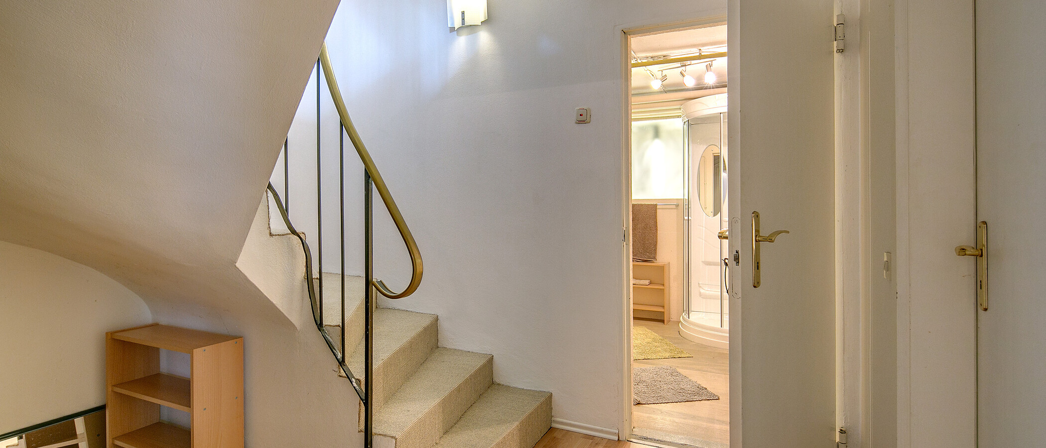 家屋 München Kleinhadern 07 玄関入り口 3822