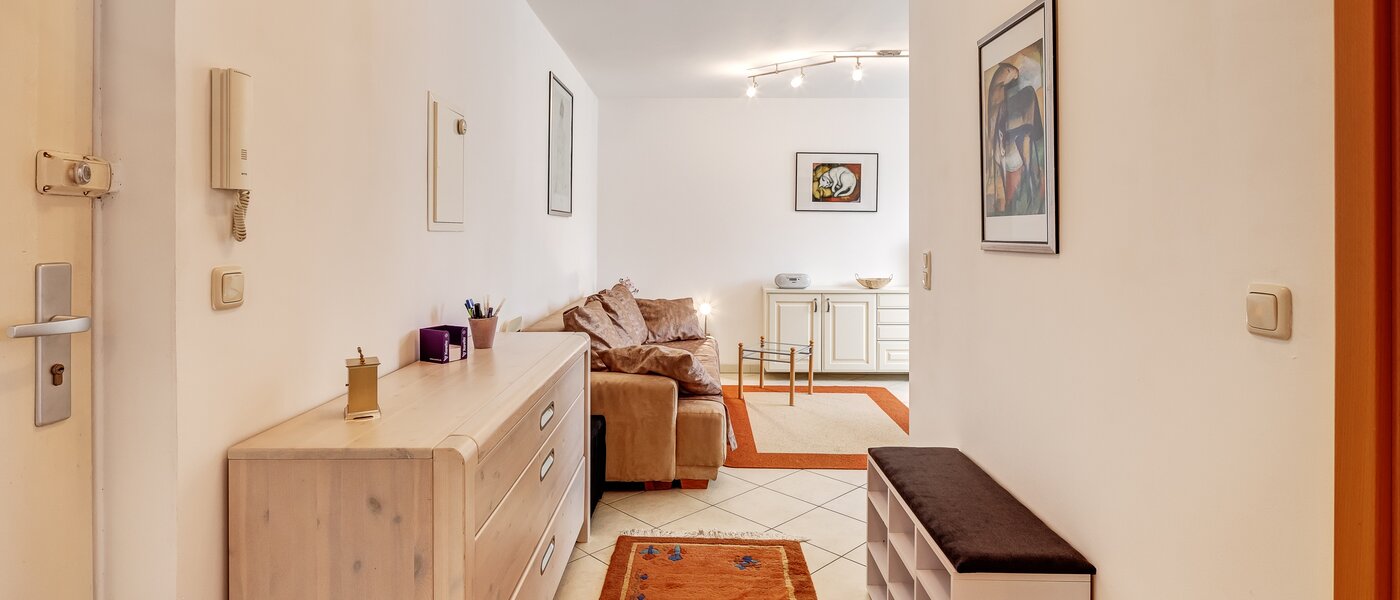 マンション München Parkstadt Bogenhausen 02 玄関入り口 4053