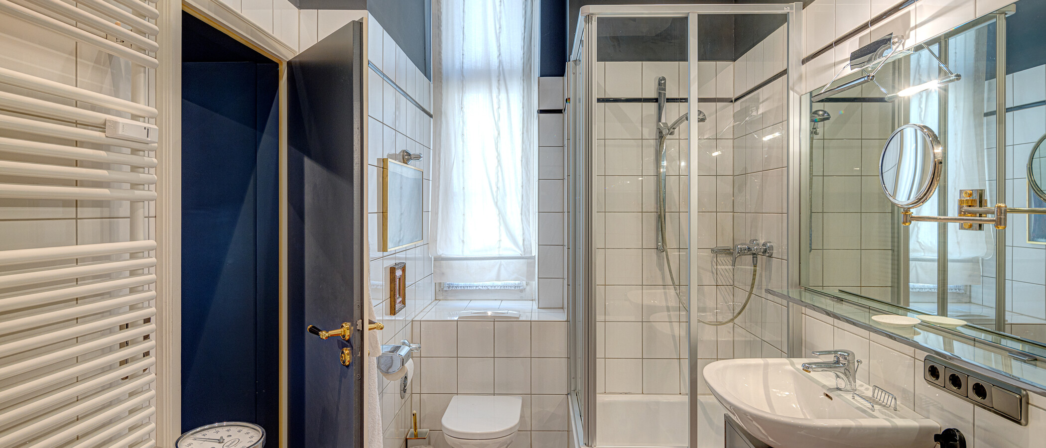 マンション München Lehel 03 1つめの浴室 4093