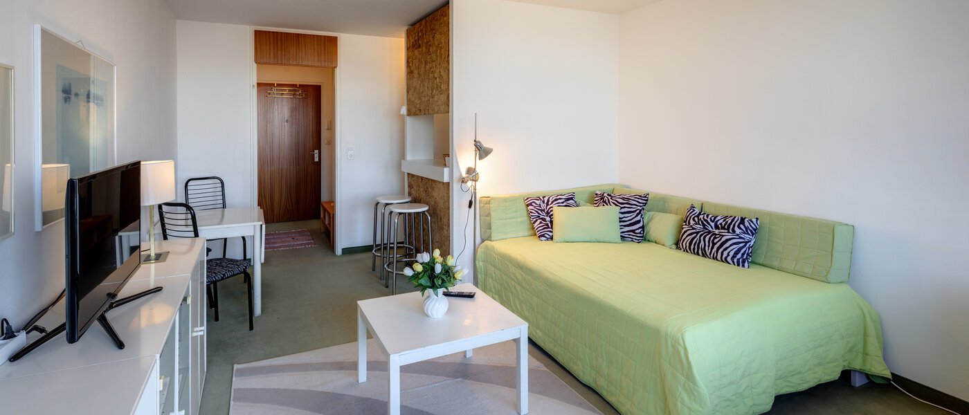 アパルトマン München Olympiadorf 04 リビングエリア 413