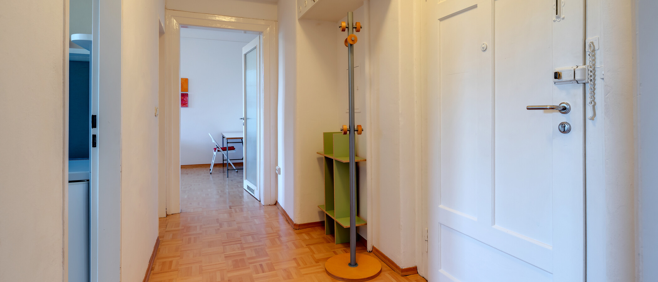 マンション München Schwabing-West (rund um den Hohenzollernplatz) 01 玄関入り口 4172