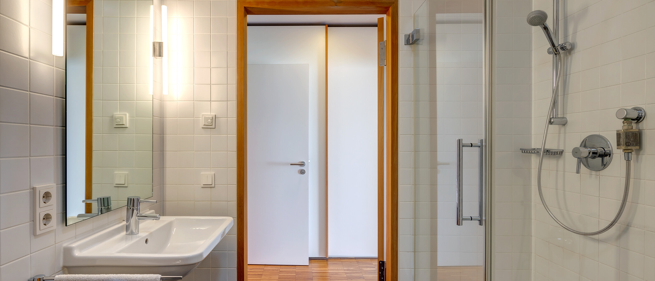 庭付き住宅 München Harlaching 03 浴室 4247