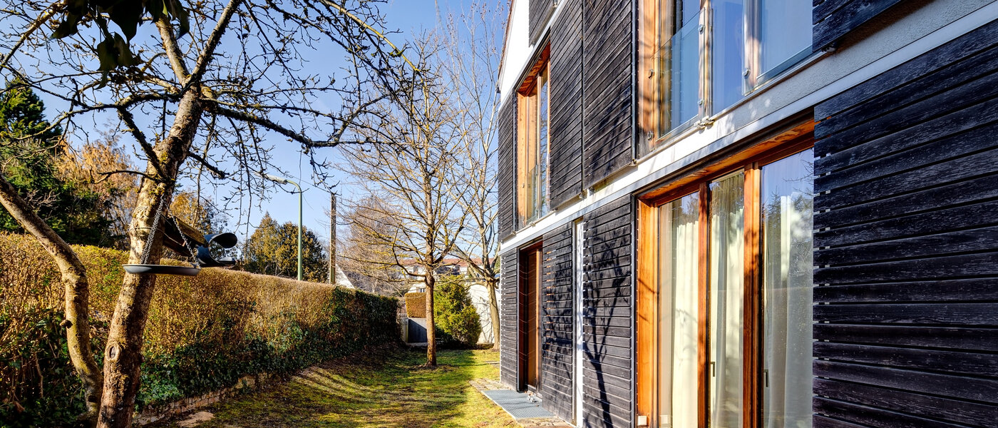 庭付き住宅 München Harlaching 01 庭 4247