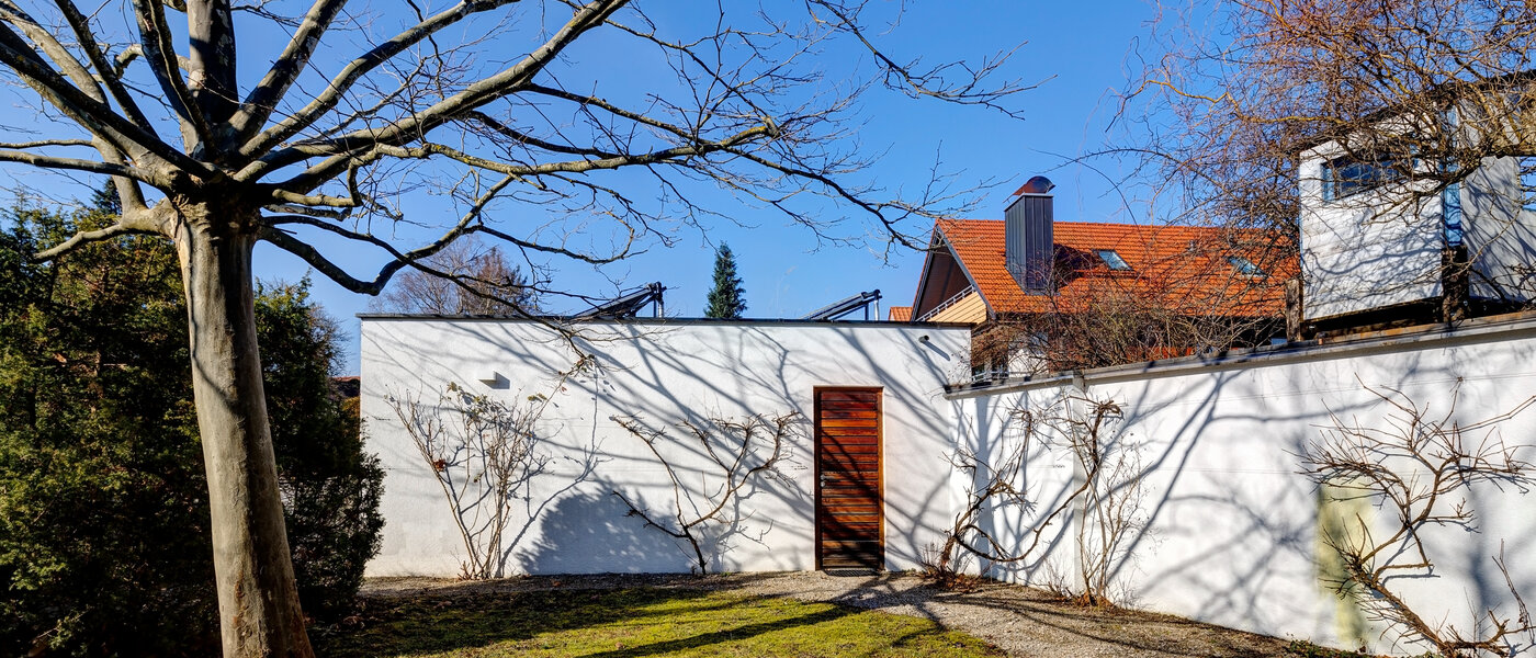 庭付き住宅 München Harlaching 02 庭 4247