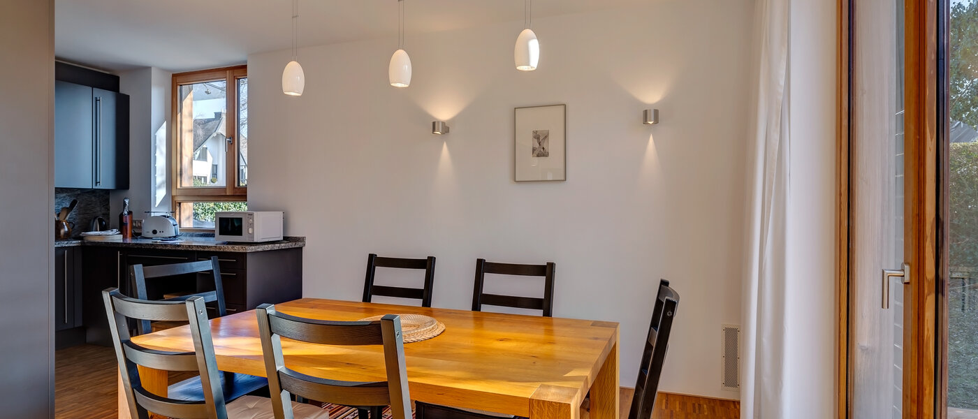 庭付き住宅 München Harlaching 02 ダイニングルーム 4247