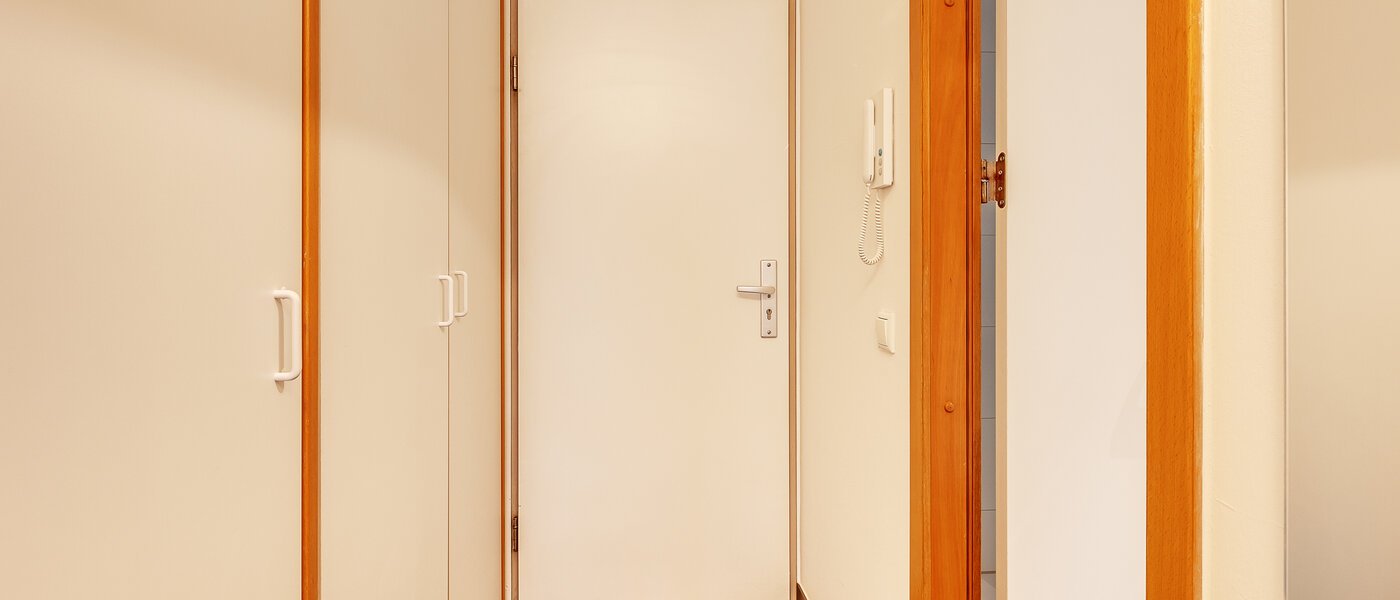 アパルトマン München Maxvorstadt - Museumsviertel 01 玄関入り口 4250