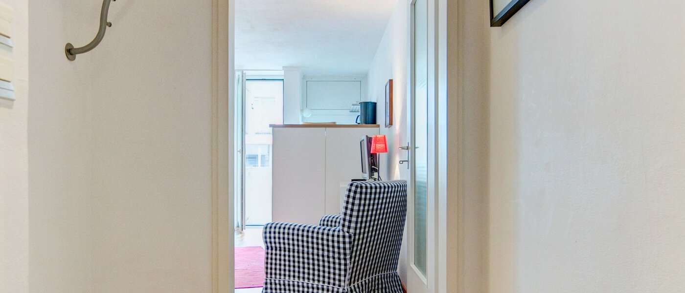 マンション München Neuhausen 02 玄関入り口 4307