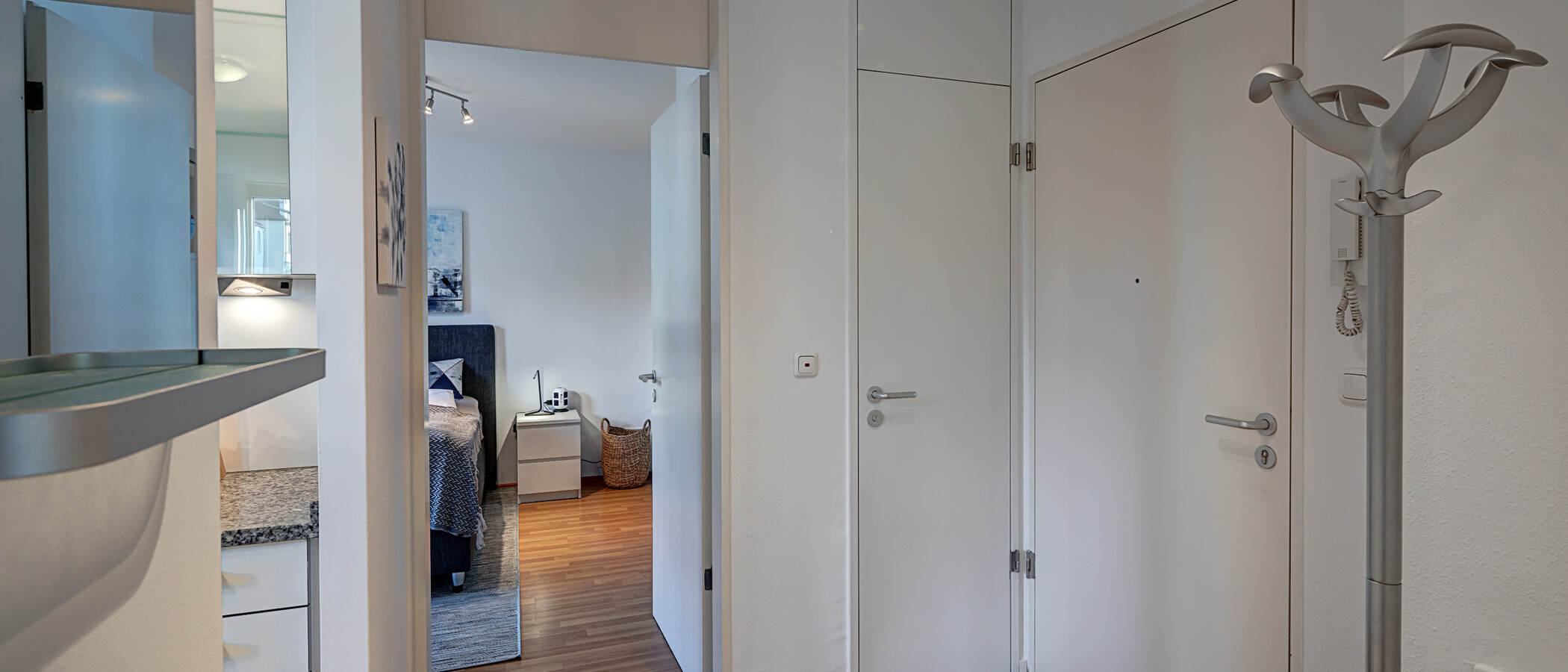 マンション München Schwabing (rechts der Leopoldstraße) 03 玄関入り口 4338