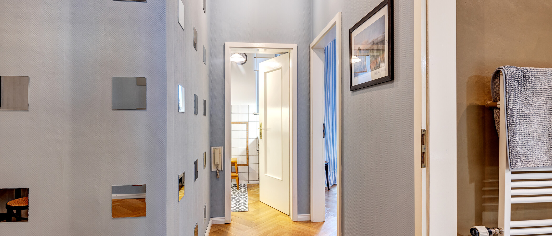 マンション München Lehel 03 玄関入り口 4375