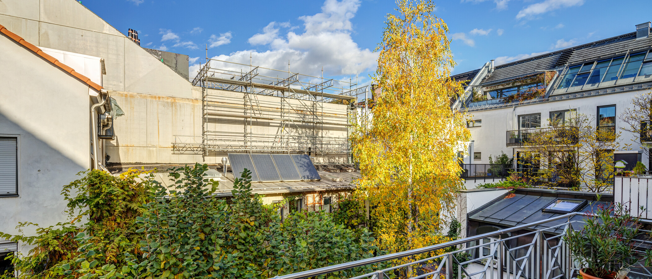 アティック・フラット（屋根裏） München Giesing 01 物件からの眺め 4477