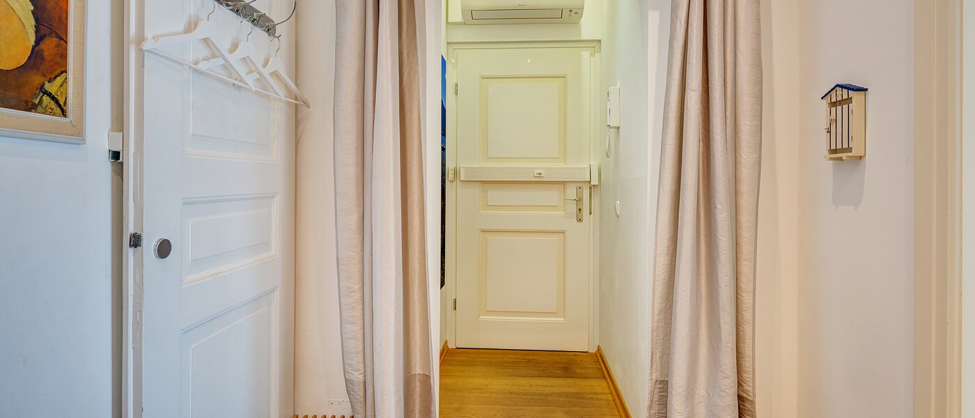 マンション München Haidhausen 01 玄関入り口 4630