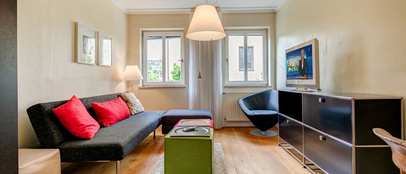 マンション München Schwabing (links der Leopoldstraße) 01 リビングルーム 4673