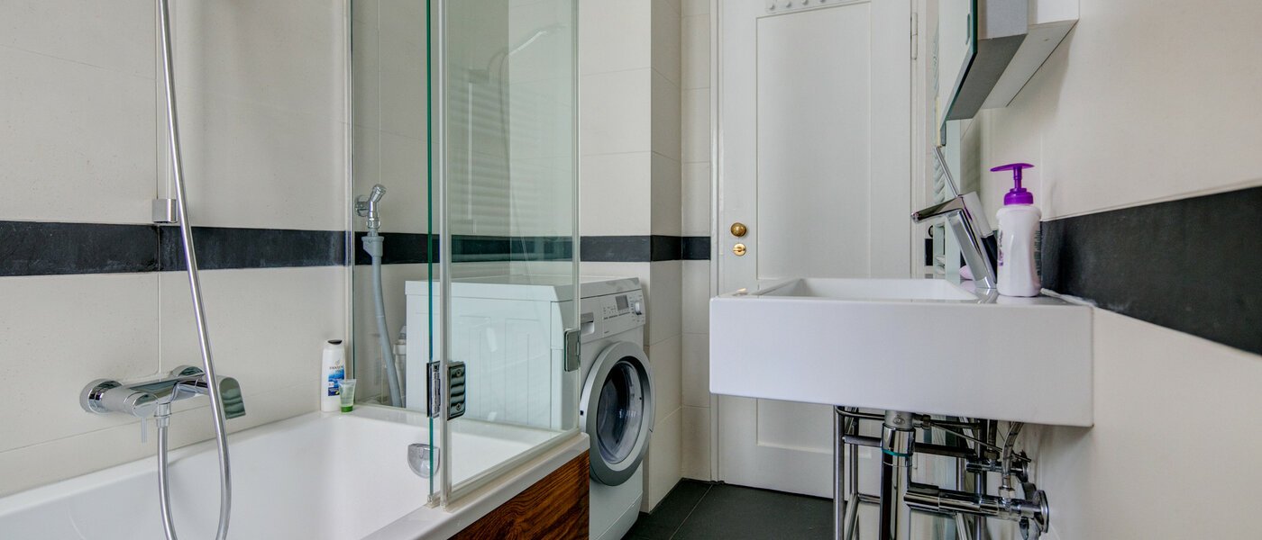 マンション München Schwabing (links der Leopoldstraße) 03 浴室 4673