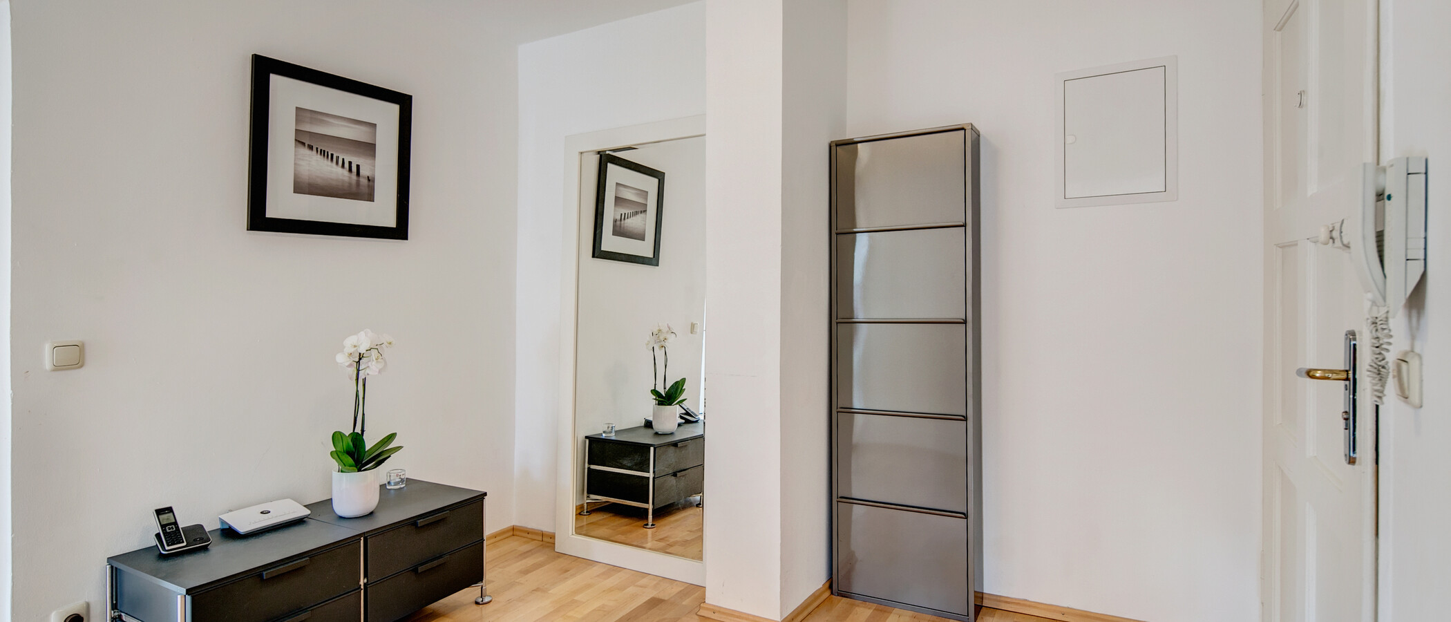 アティック・フラット（屋根裏） München Maxvorstadt - Rund um den Josephsplatz 04 玄関入り口 4683