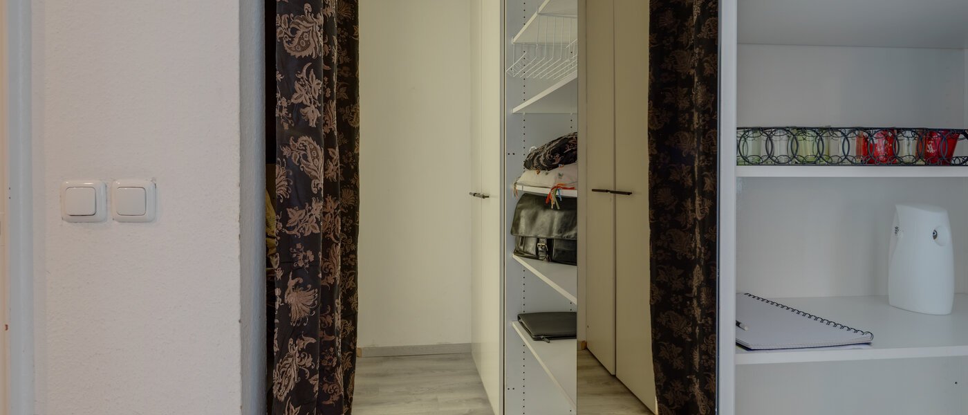 マンション München Schwabing (rechts der Leopoldstraße) 04 玄関入り口 4730