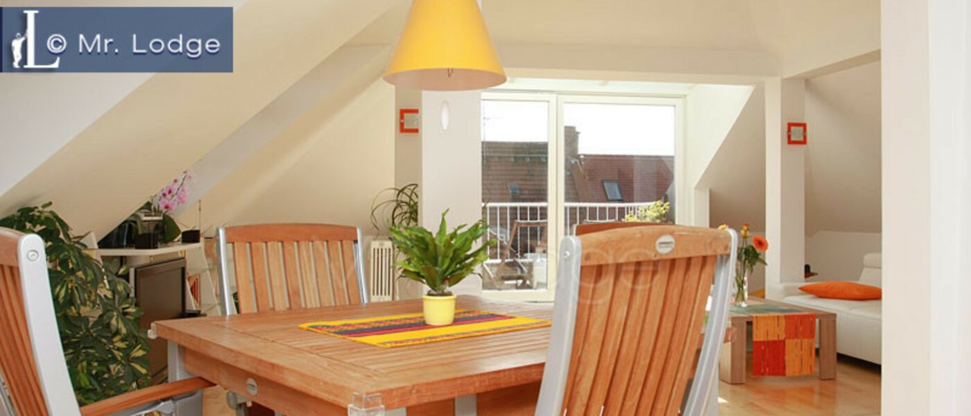 アティック・フラット（屋根裏） München Maxvorstadt - Rund um den Josephplatz 01 ダイニング 4768