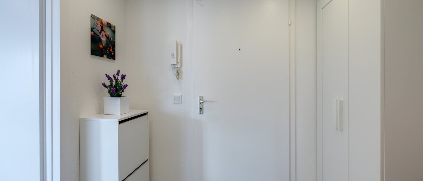 マンション München Sendling-Westpark 01 玄関入り口 4792