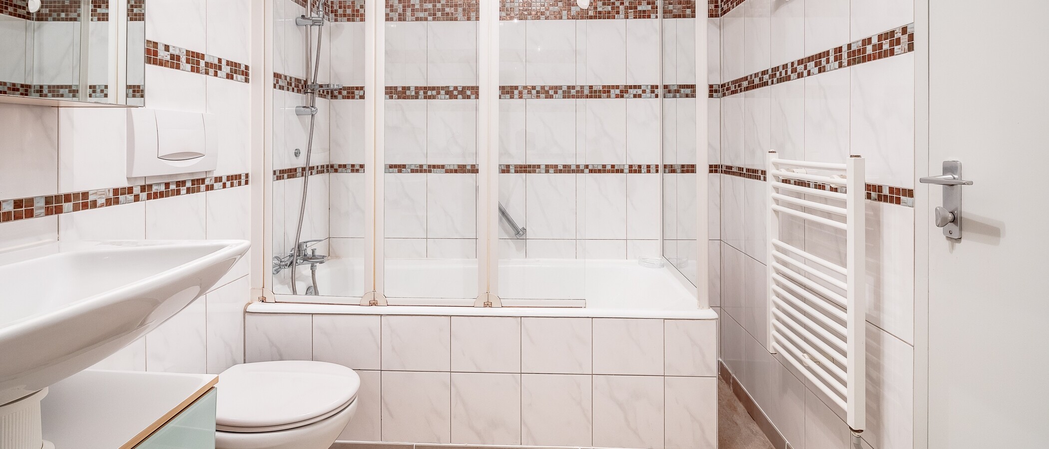 マンション München Schwabing-Nord (zw. Leopoldstraße & Englischen Garten) 01 浴室 4892