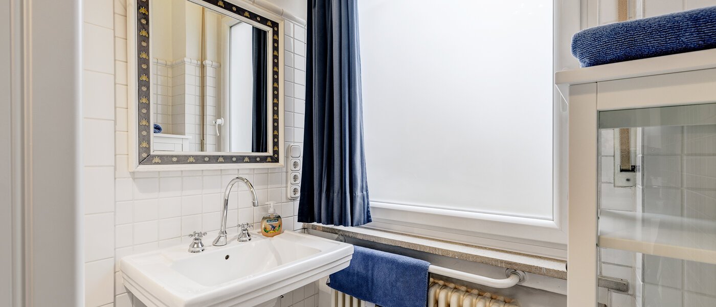 マンション München Schwabing (rechts der Leopoldstraße) 01 浴室 4984