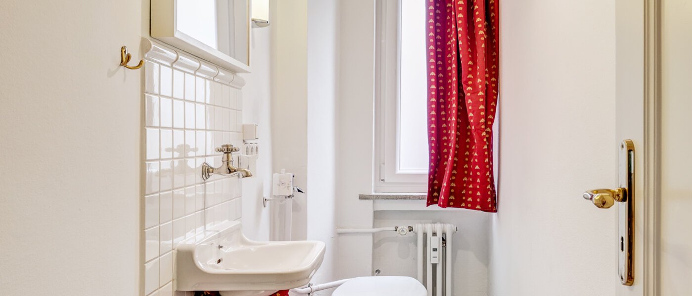 マンション München Schwabing (rechts der Leopoldstraße) 01 WC 4984