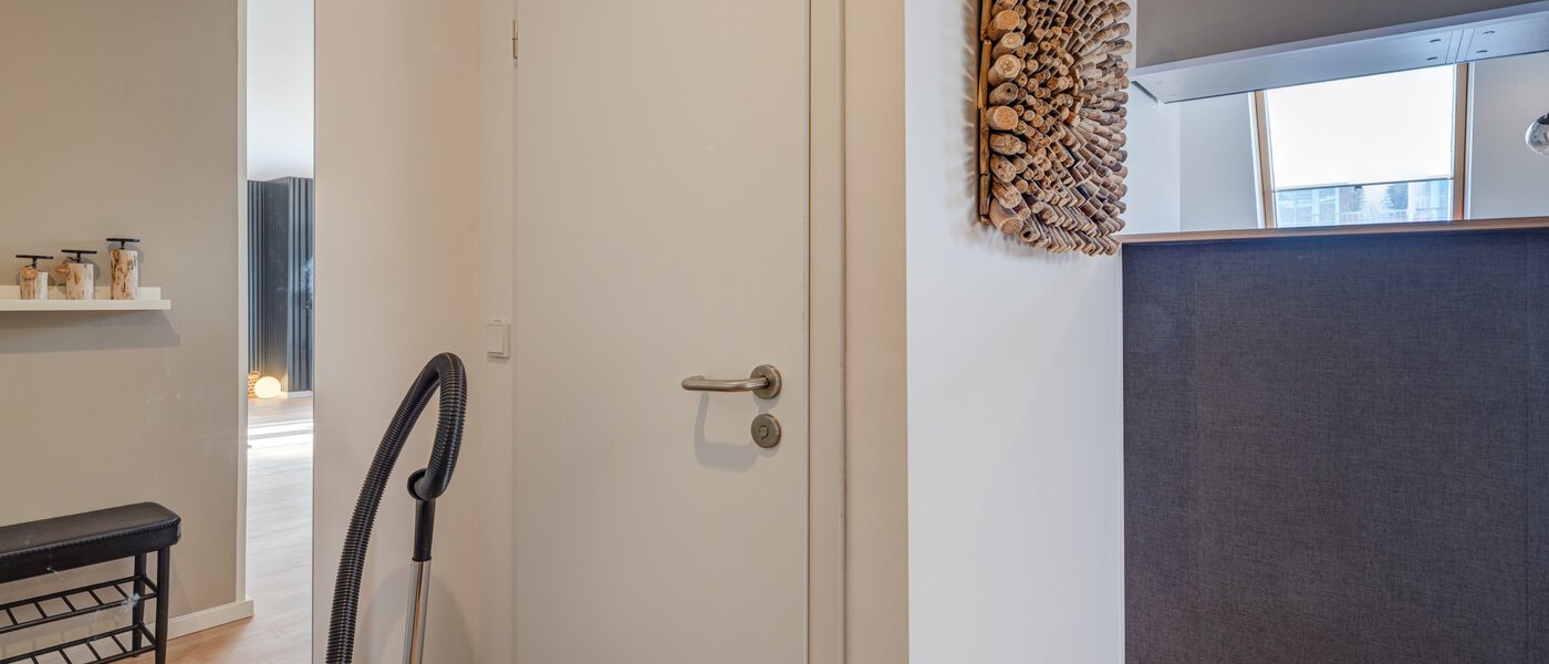 メゾネット・マンション（複数階にわたるマンション） München Au 02 玄関入り口 5023