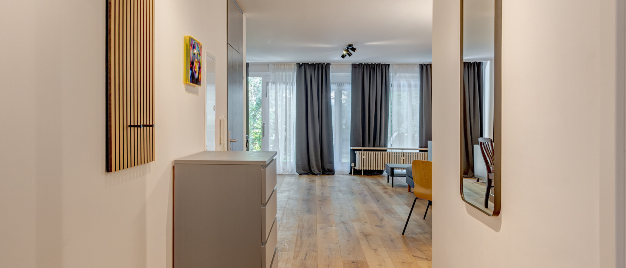 庭付き住宅 München Solln 02 玄関入り口 515