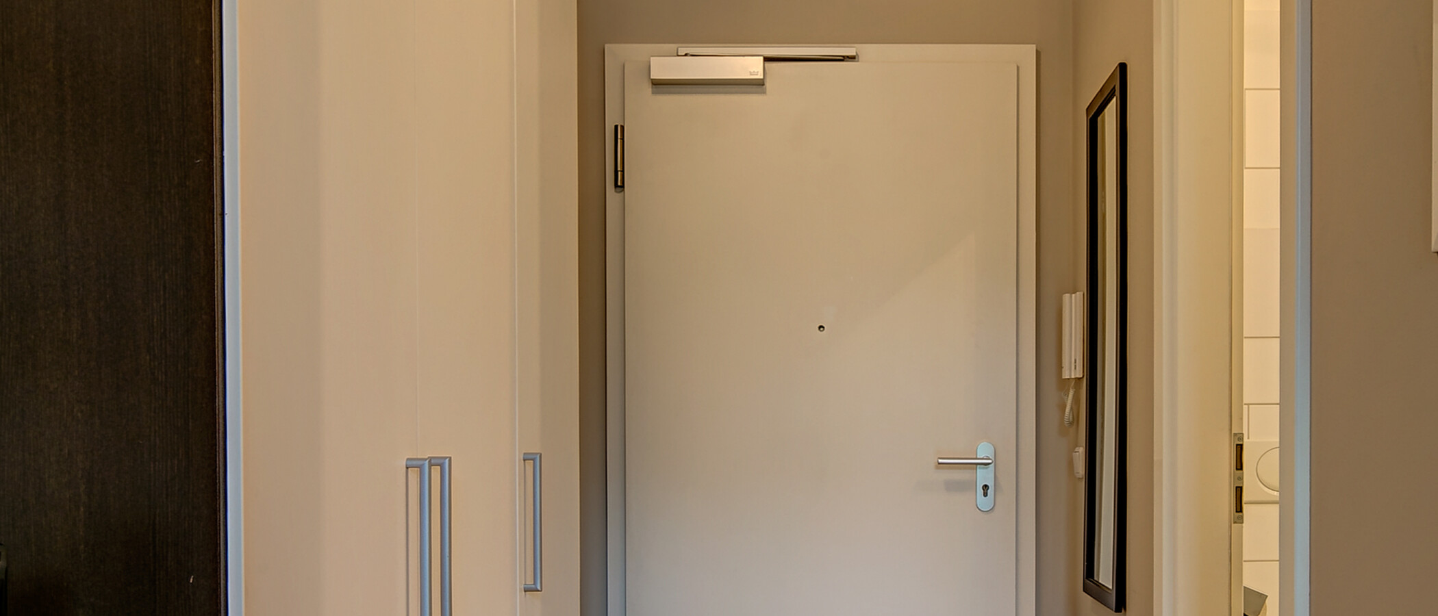アパルトマン München Schwabing (rechts der Leopoldstraße) 02 玄関入り口 5202