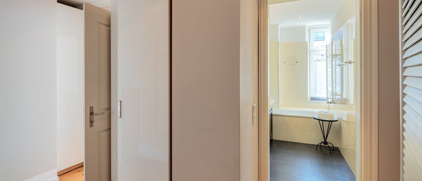 マンション München Neuhausen 02 玄関入り口 5216