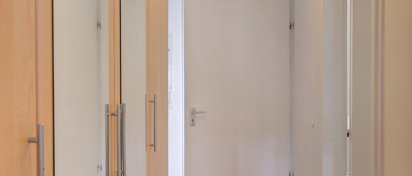 マンション München Olympiadorf 02 玄関入り口 5242