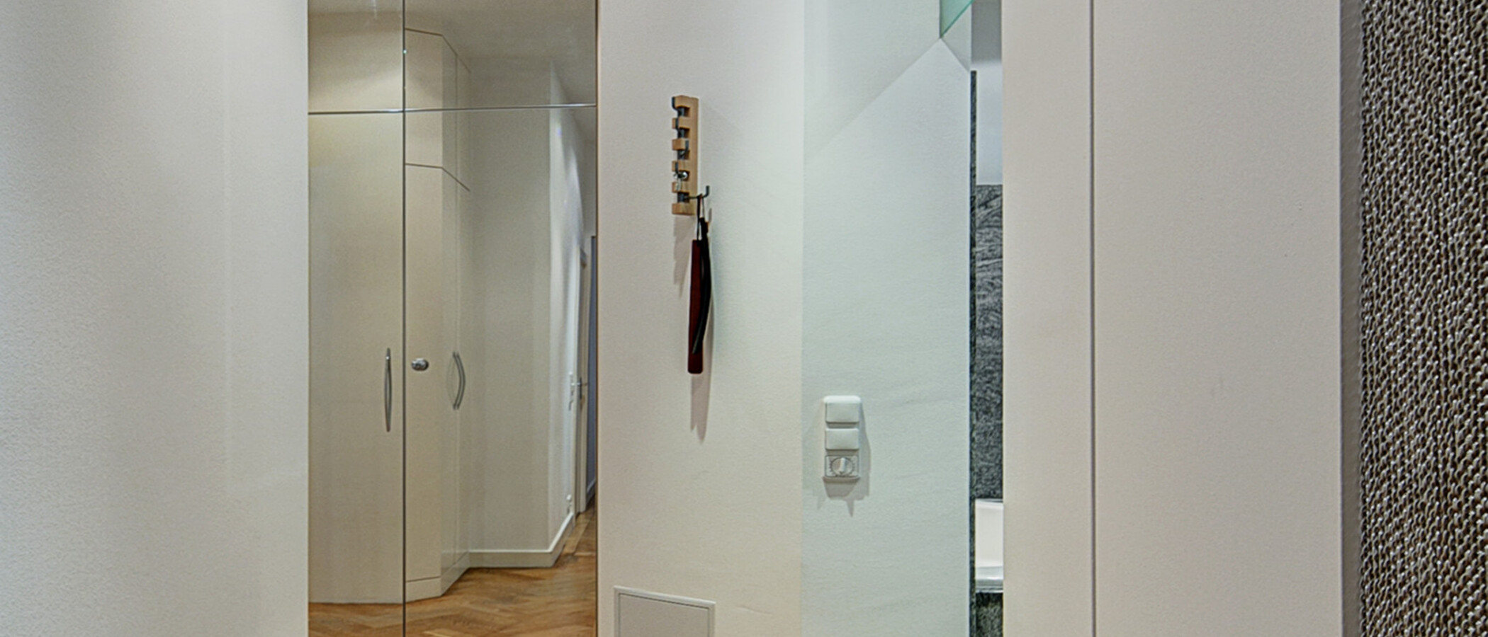 マンション München Schwabing-West (rund um den Hohenzollernplatz) 06 玄関入り口 5273