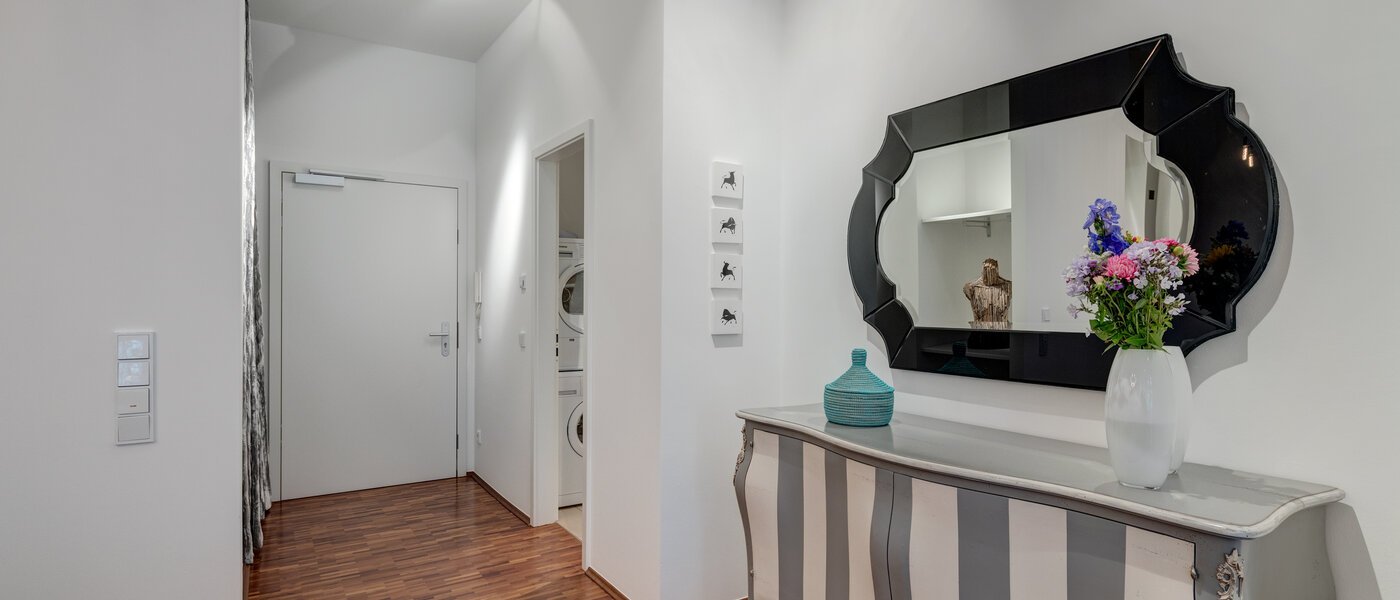 マンション München Isarvorstadt 02 玄関入り口 5280