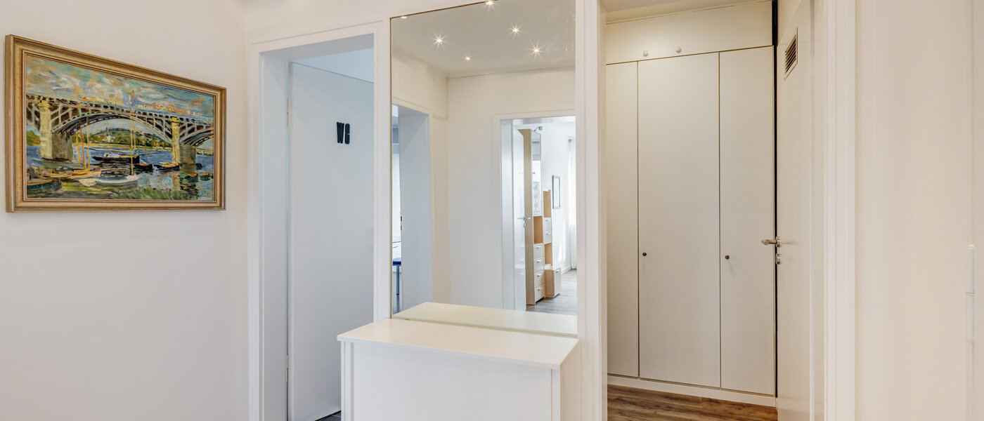 マンション München Bogenhausen 01 玄関入り口 53