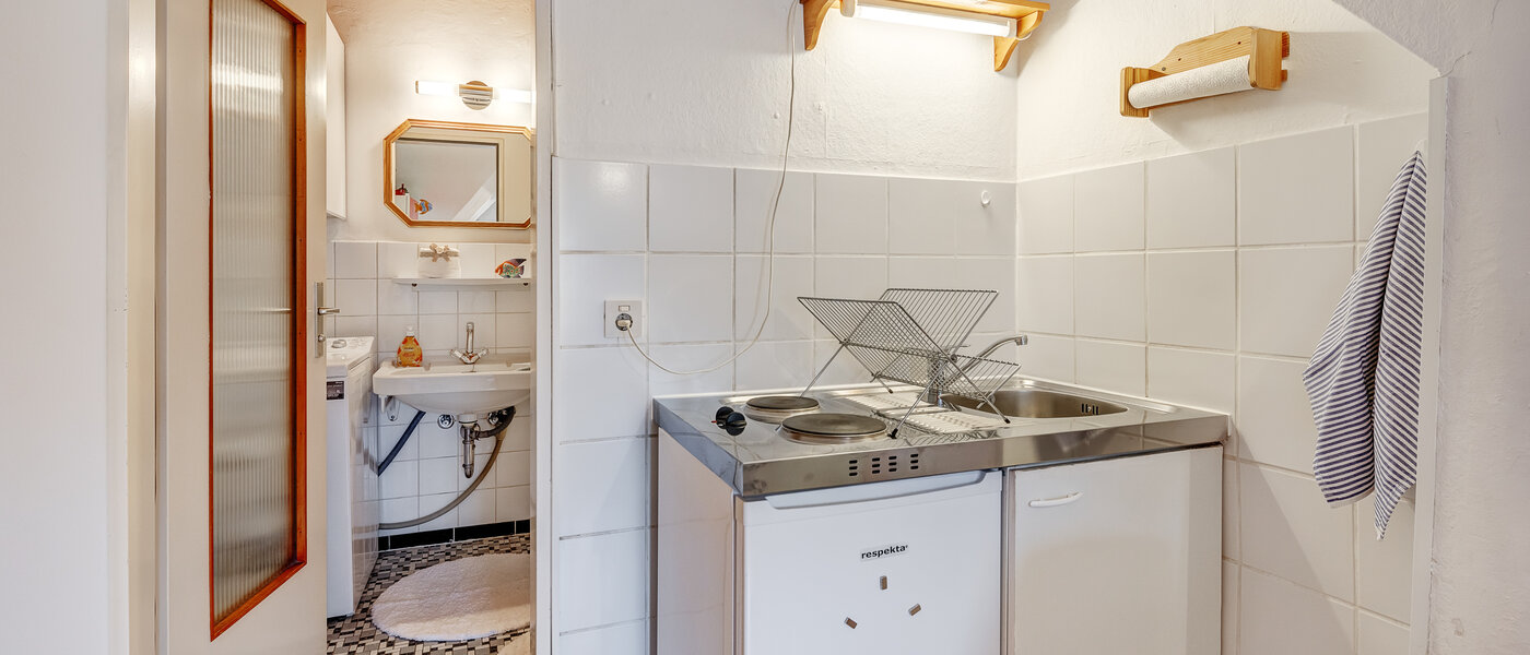 アティック・フラット（屋根裏） München Solln 04 キッチン 5327