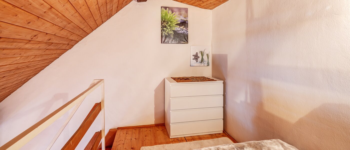 アティック・フラット（屋根裏） München Solln 03 スリーピングアリア 5327