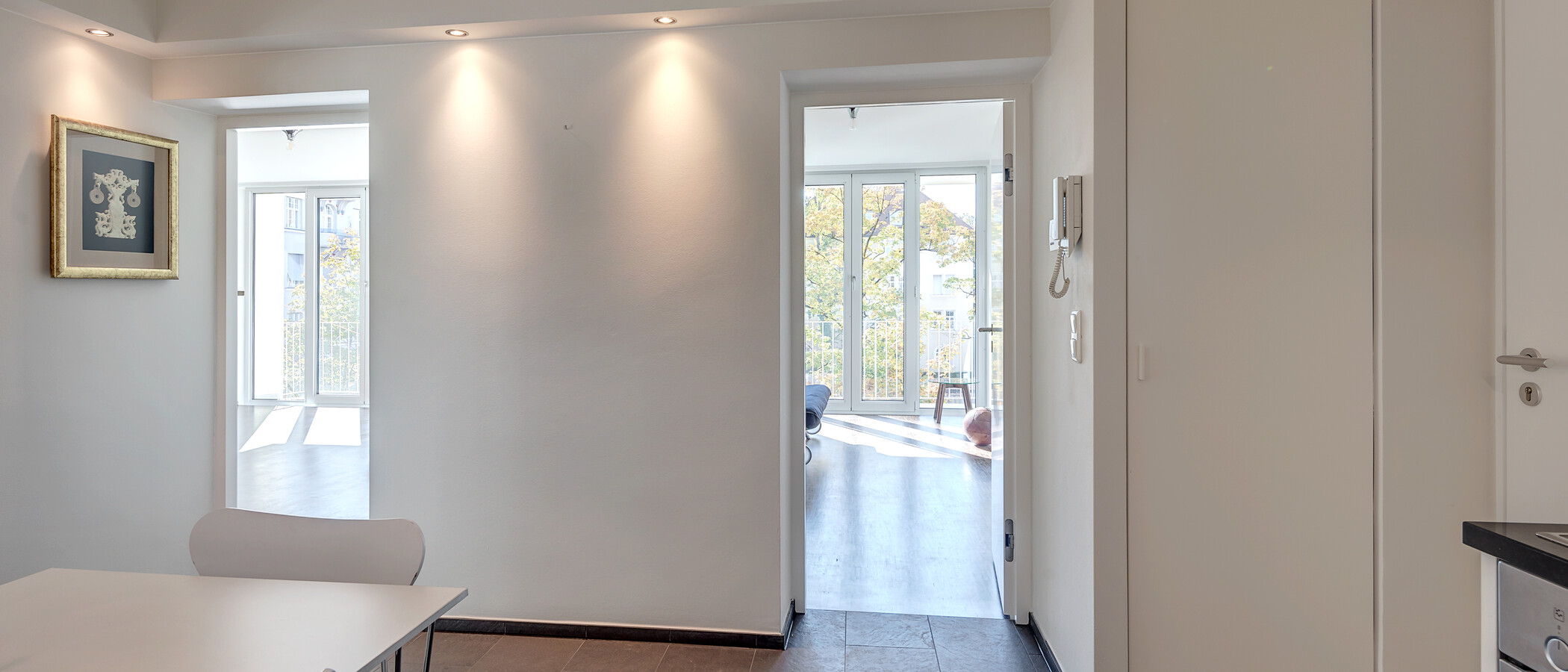 マンション München Schwabing (links der Leopoldstraße) 01 玄関入り口 5407