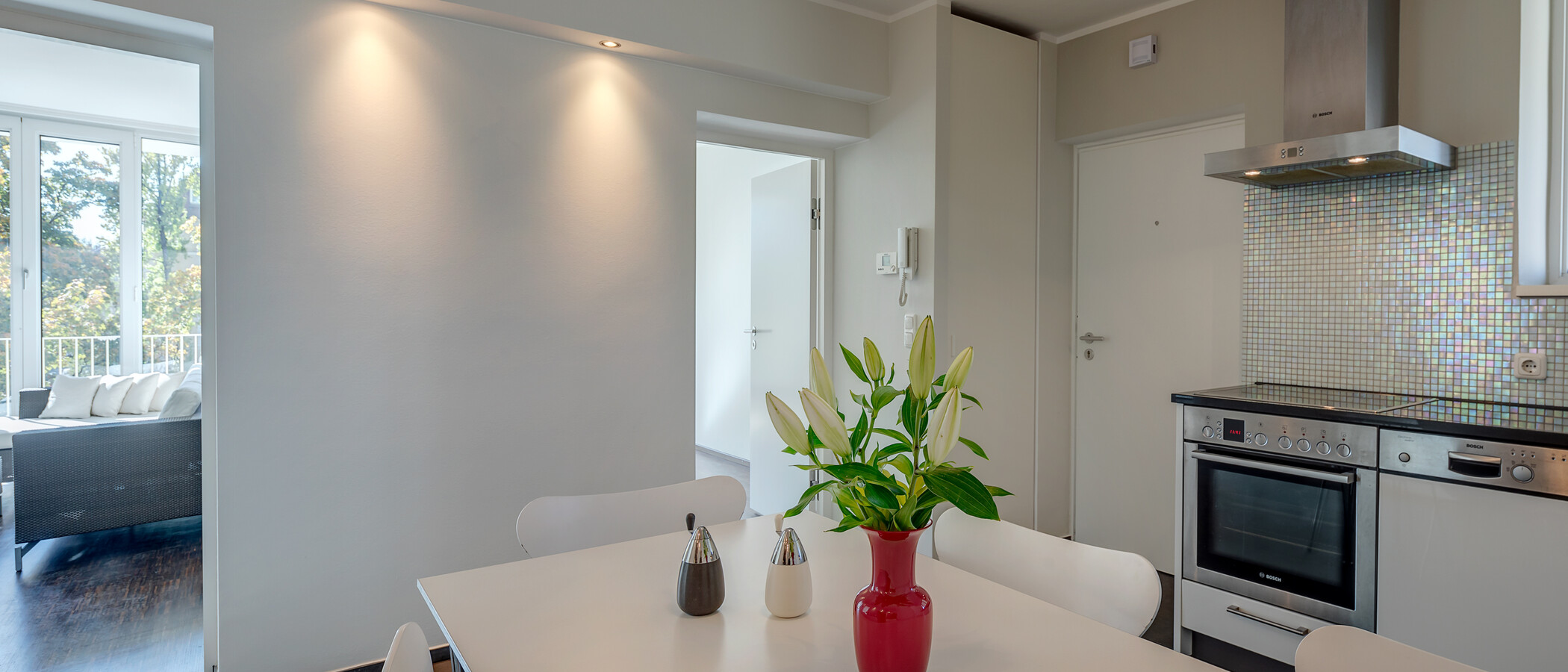 マンション München Schwabing (links der Leopoldstraße) 02 玄関入り口 5407