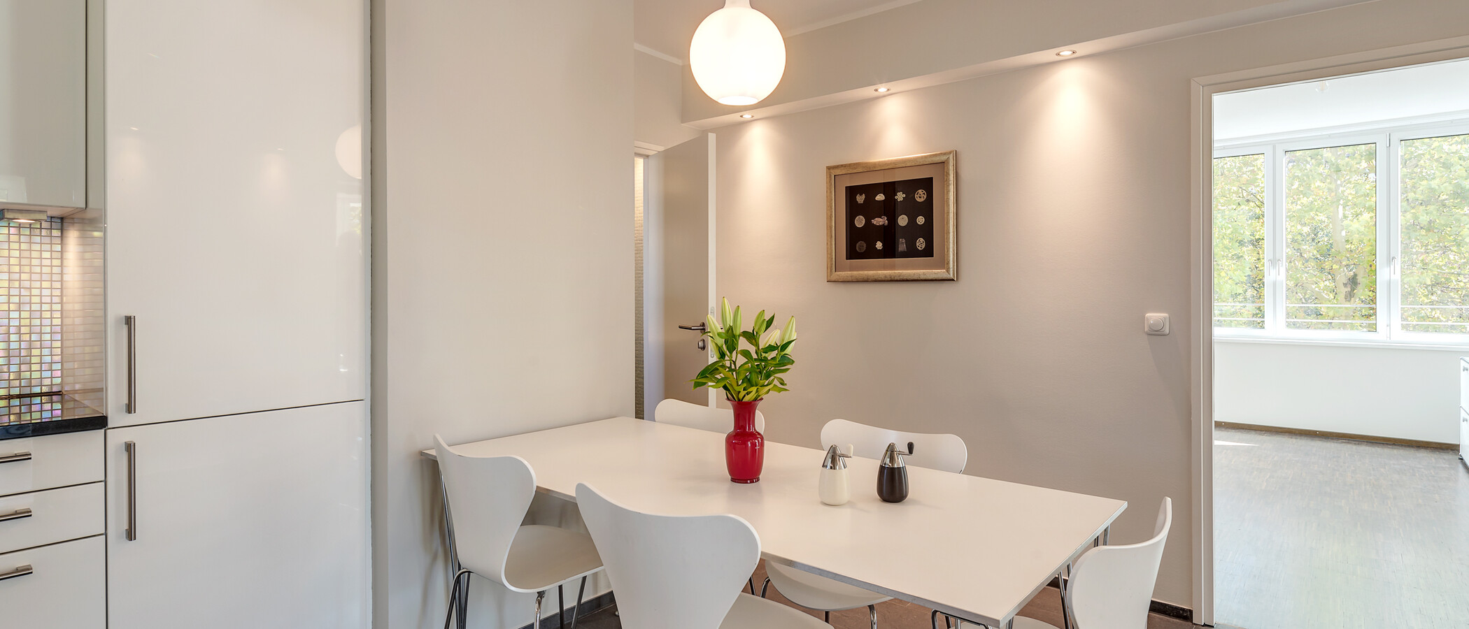 マンション München Schwabing (links der Leopoldstraße) 03 玄関入り口 5407