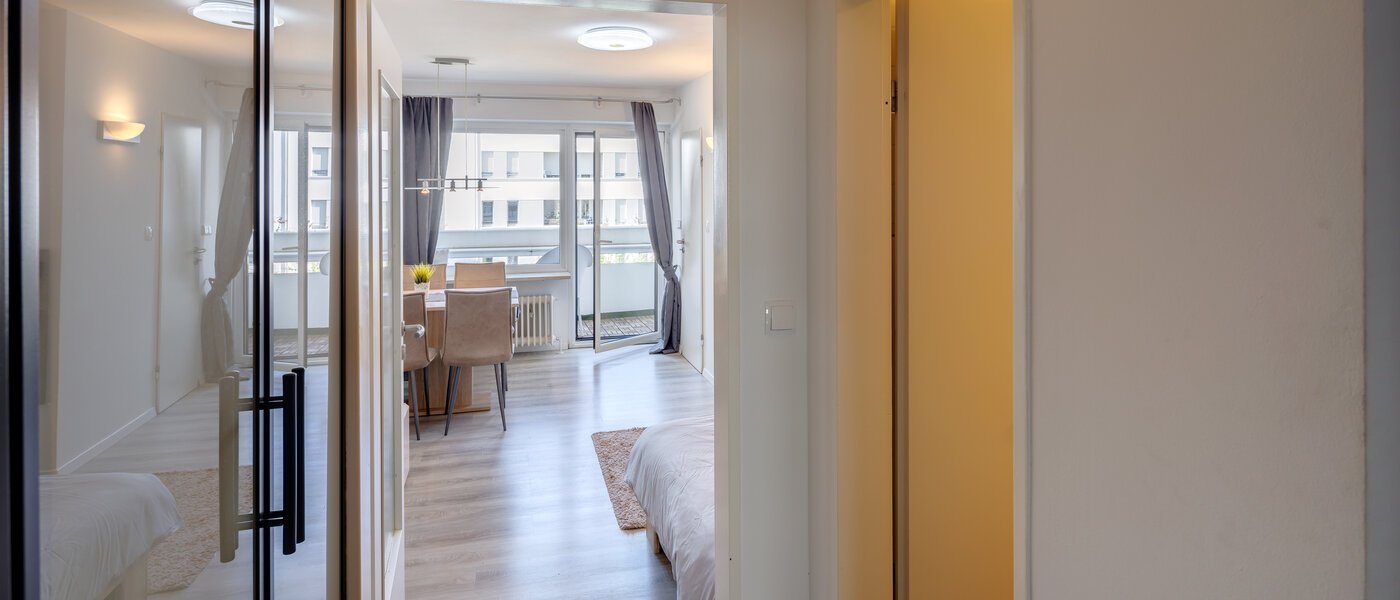 マンション München Milbertshofen 01 玄関入り口 5411