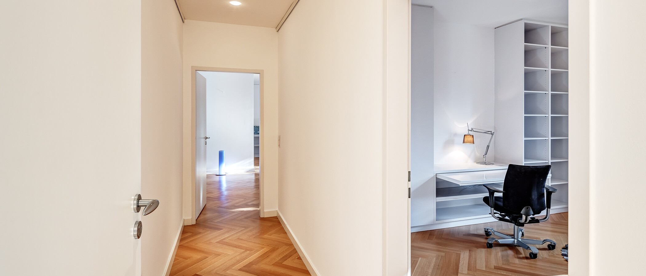 一戸建て München Obermenzing 05 玄関入り口 5436