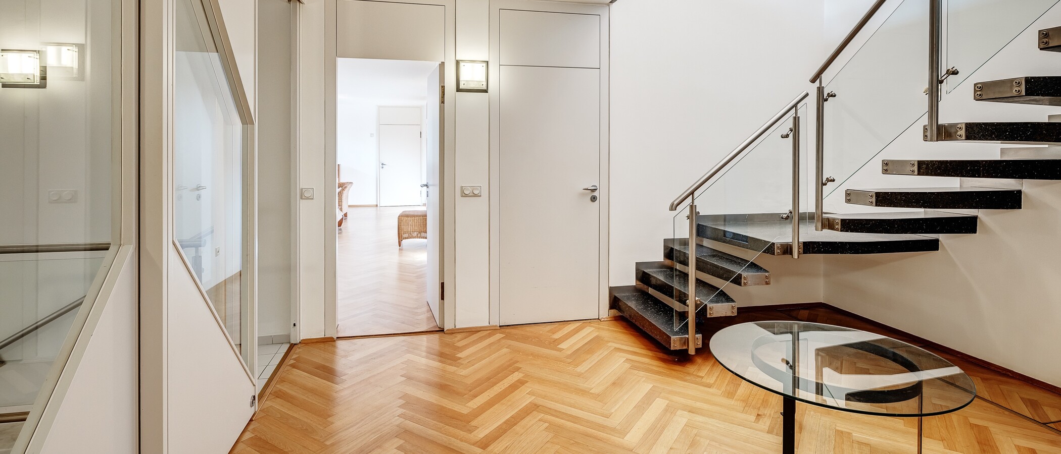 一戸建て München Obermenzing 07 玄関入り口 5436