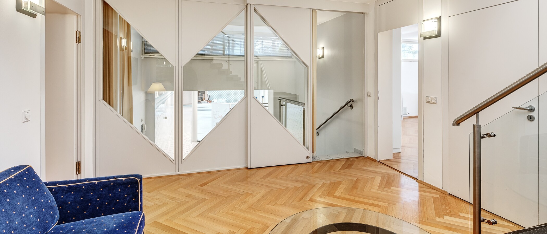 一戸建て München Obermenzing 08 玄関入り口 5436