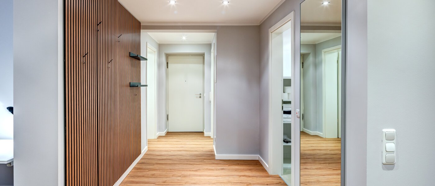 マンション München Schwabing-Nord (zw. Leopoldstraße & Englischen Garten) 01 玄関入り口 5560