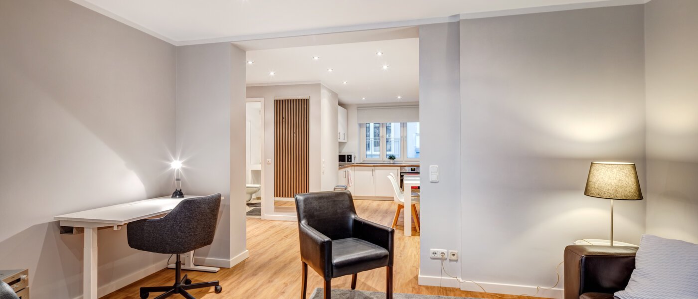 マンション München Schwabing-Nord (zw. Leopoldstraße & Englischen Garten) 03 リビングエリア 5560