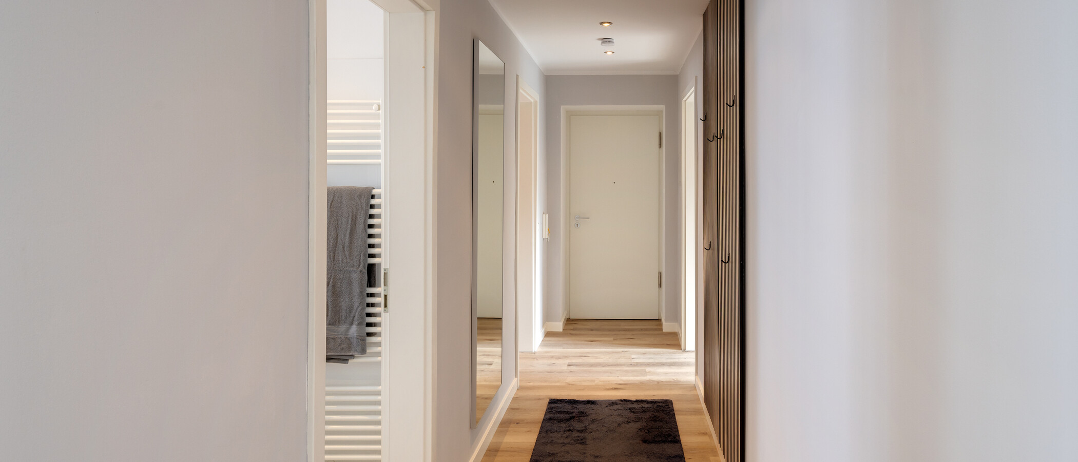 マンション München Schwabing-Nord (zw. Leopoldstraße & Englischen Garten) 01 玄関入り口 5577