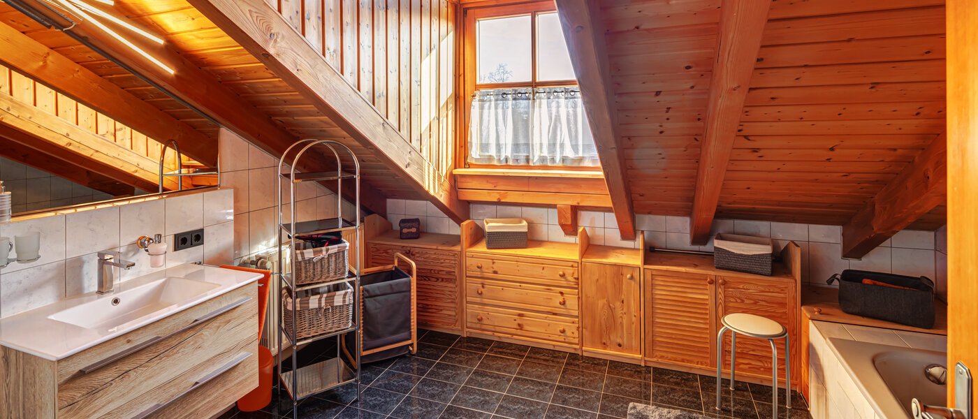 アティック・フラット（屋根裏） München Am Hart 03 浴室 5630