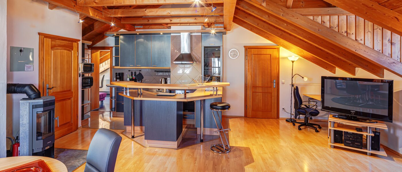 アティック・フラット（屋根裏） München Am Hart 03 リビングエリア 5630