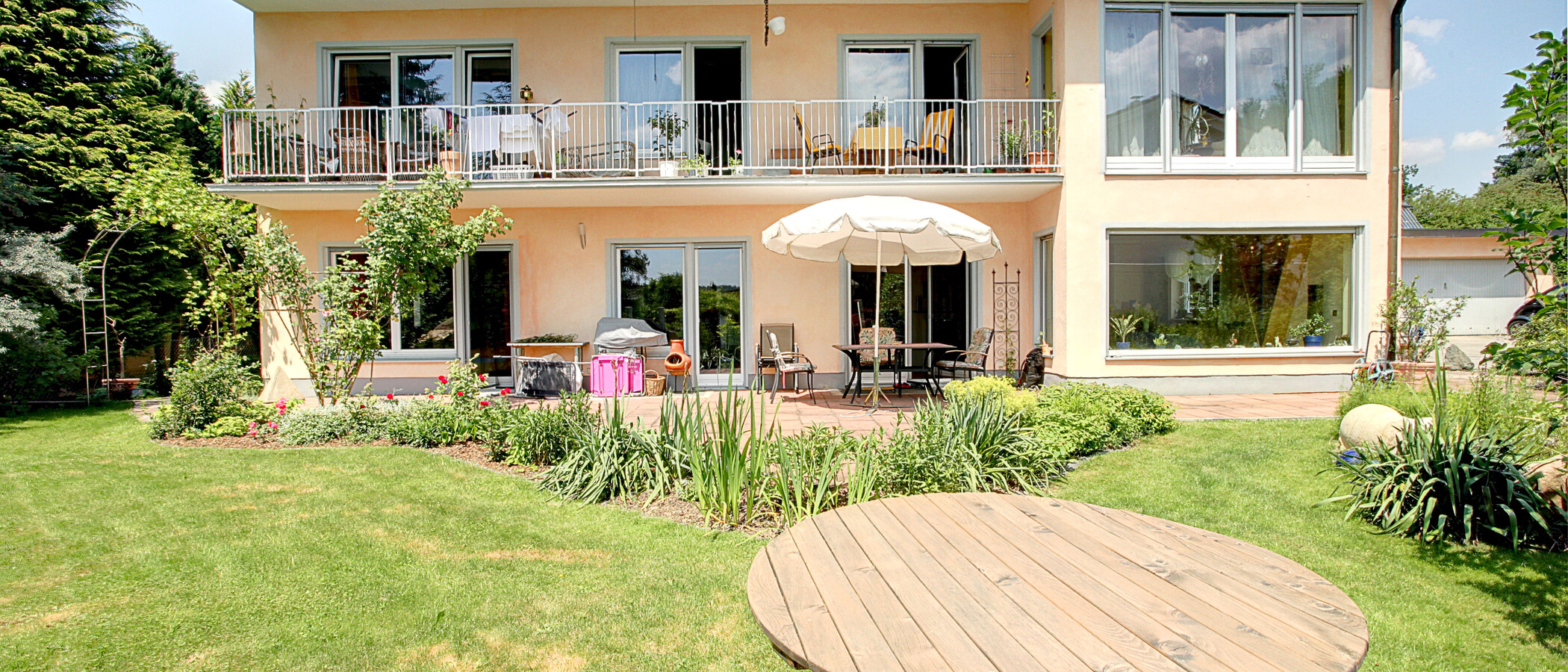 庭付き住宅 Baierbrunn 02 庭 5633