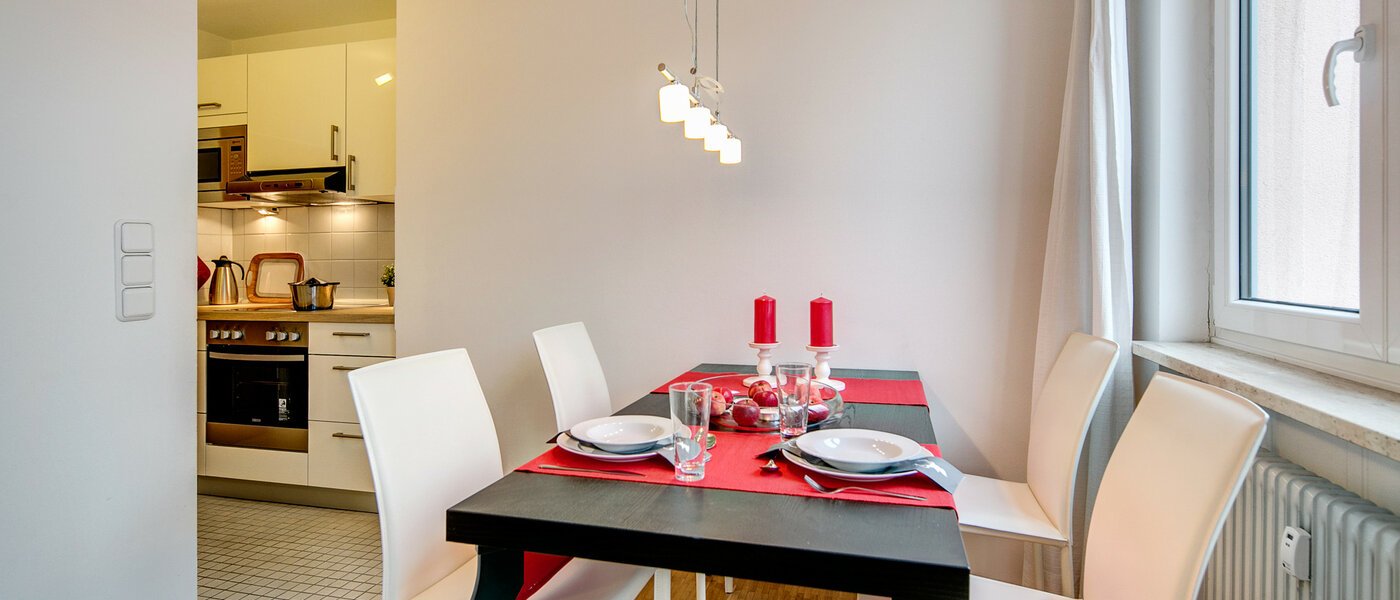 マンション München Maxvorstadt - Westen 01 ダイニング 572