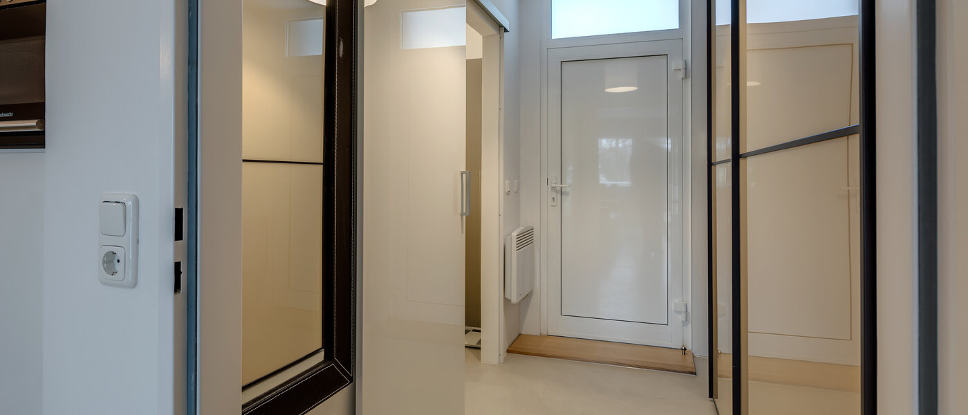 マンション München Schwabing 02 玄関入り口 5794